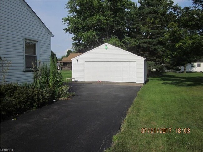 Photo - 145 S Kimberly