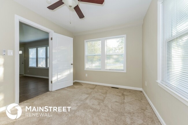 Photo - 6828 Winchester Ave