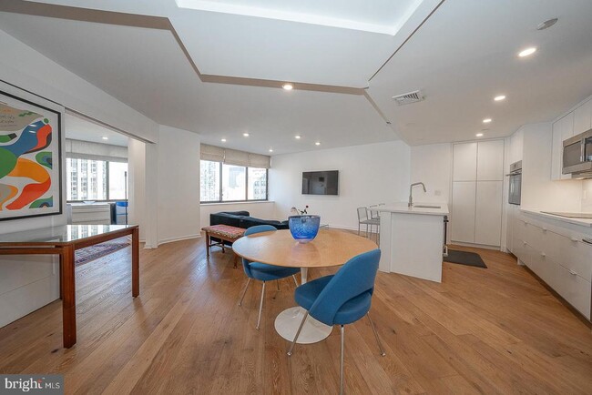 Photo - 202 W Rittenhouse Square Unit 1205