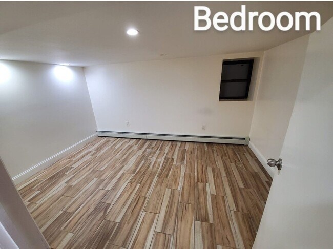 Photo - 1842 Hunt Ave Unit ground floor (sami basement)
