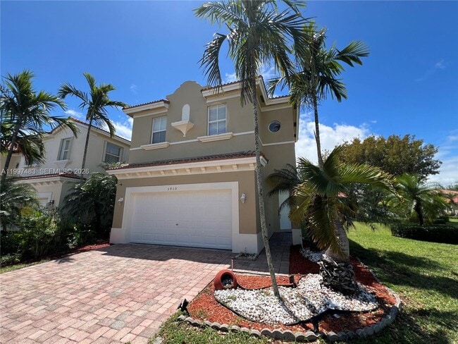 Photo - 3910 NE 13th Dr