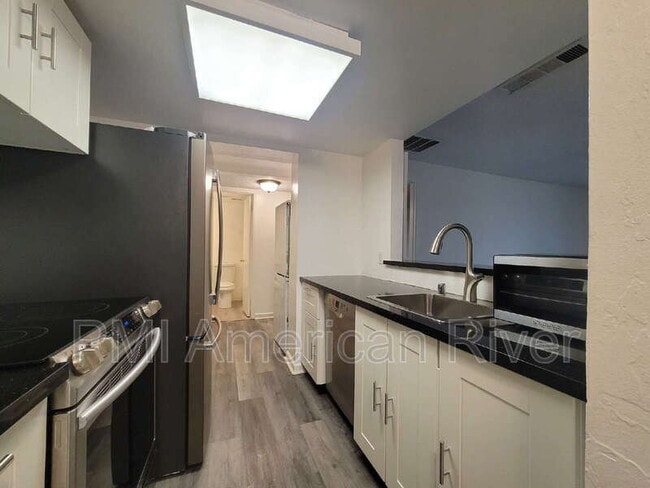 Photo - 941 Fulton Ave