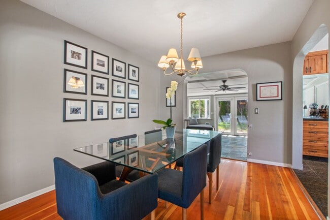 Photo - Old Southwest 2 bed / 1 bath / 1 car garage REMODELED & Move In Ready