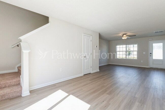 Photo - 6248 Lowe Ln