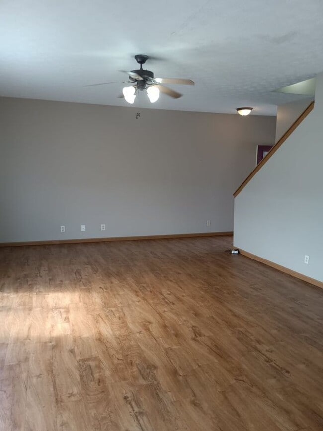 Photo - 2403 Edison Dr