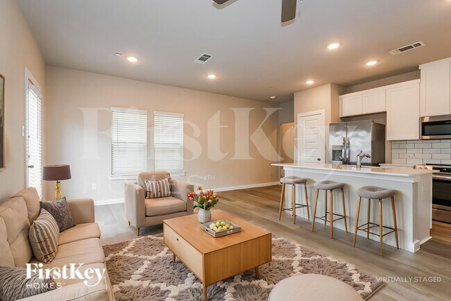 18342 W Centro Cir