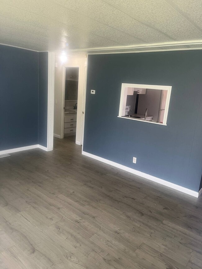 Building Photo - 7100 Ulmerton Rd Rental