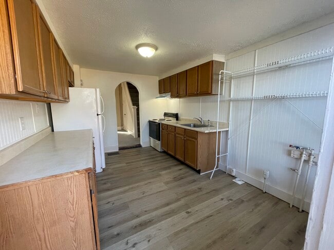 Building Photo - 633 S 16th St Unit 633