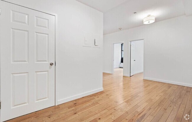 Building Photo - 102 Fulton St Unit 6C Rental