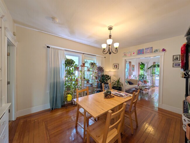 430 Main St Unit 1