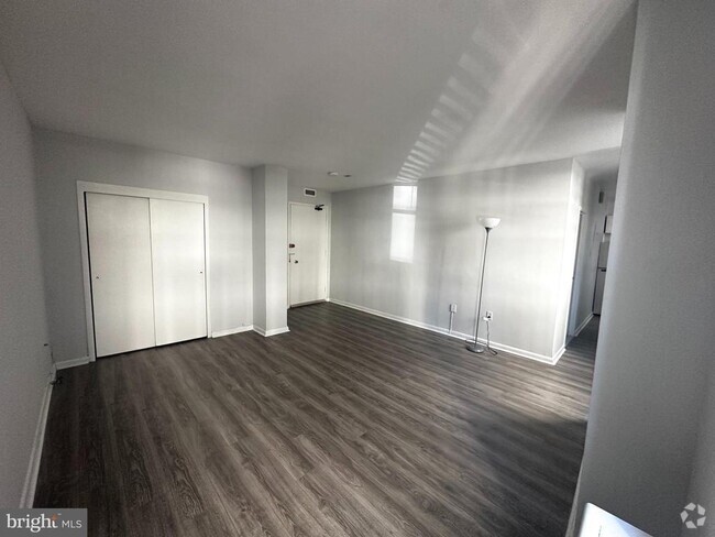 Building Photo - 135 S 19th St Unit 513 Rental