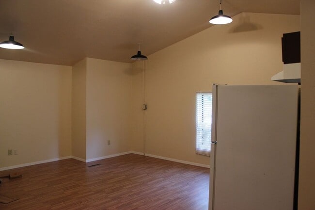 Photo - 1221 1/2 E Lewis St, Livingston MT 59047