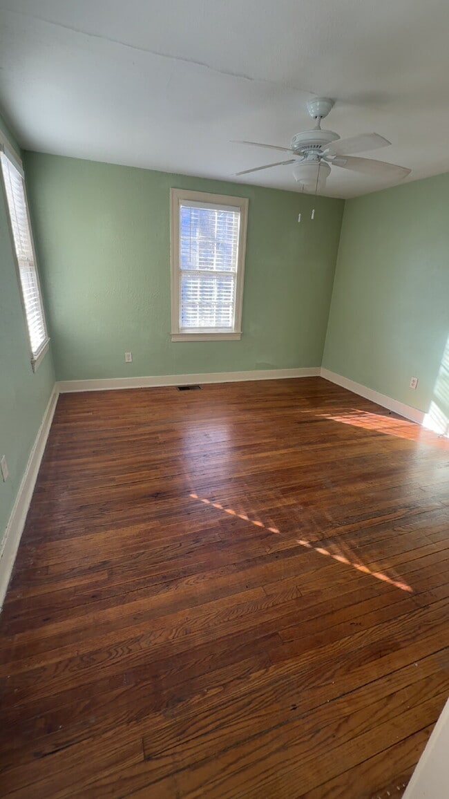 Belhaven apartment for $1135 with washer/ dryer and water included!!