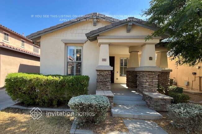 Building Photo - 15125 W Aster Dr