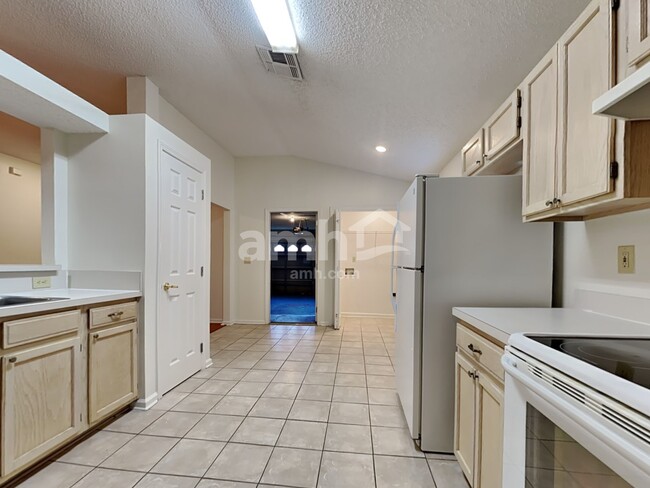 Photo - 7804 Spring Branch Dr S