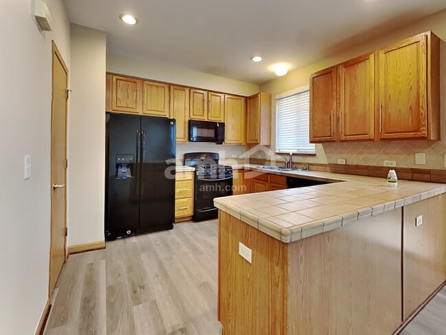 Photo - 281 Evergreen Cir