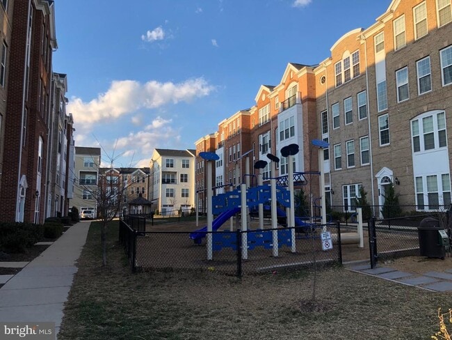 Photo - 42782 Hay Rd