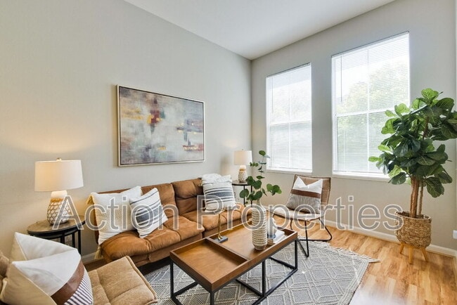 Photo - 118 Pacchetti Way