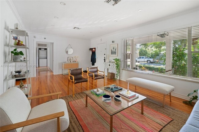 Photo - 1425 Trillo Ave