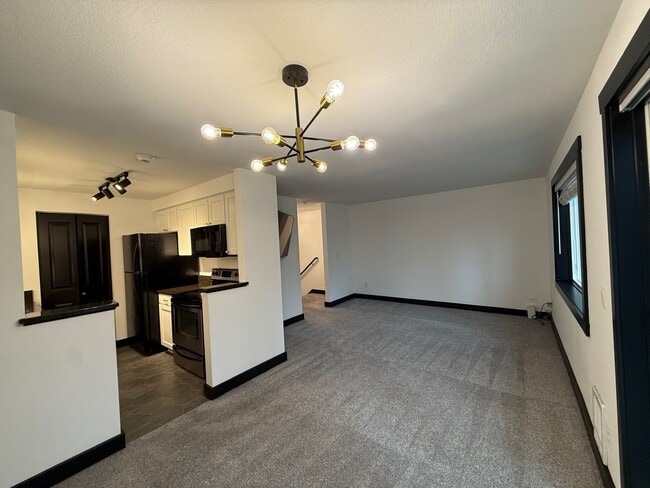 Photo - 15827 Leary Wy