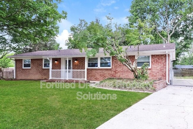 Building Photo - 2204 Celeste Ct