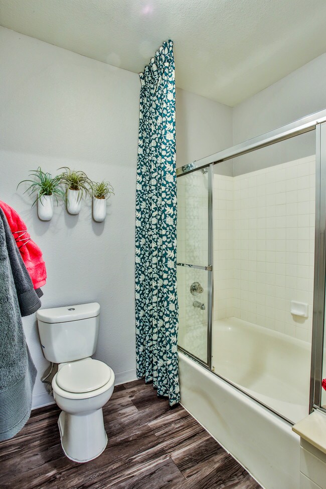 Villa Serena Apartments For Rent in Henderson, NV