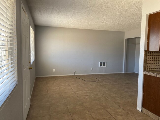 Photo - 1920 Galaxy St Unit A
