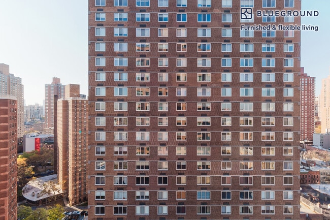 Photo - 345 E 94th St Unidad FL23-ID1677