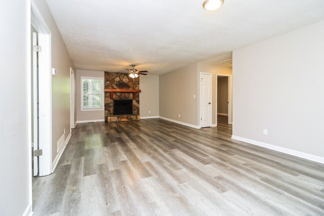 Photo - 6677 Birchwood Terrace