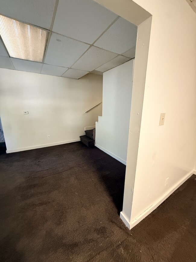 Photo - 711 E Elm St Unit 1