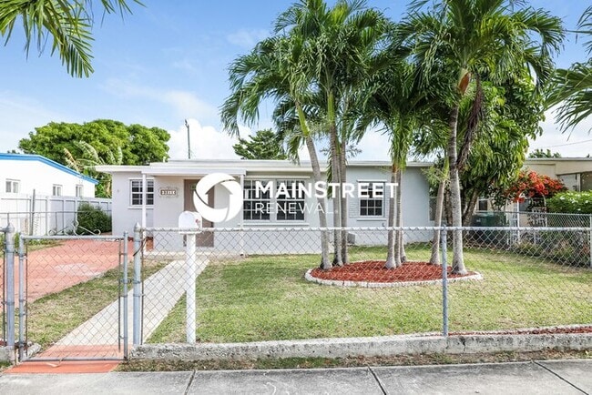 Building Photo - 5 Bedroom Pet-Friendly Home in Miami, FL with Main Street Renewal