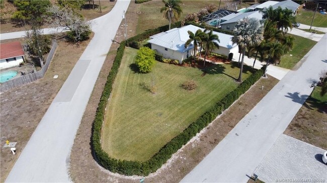 Photo - 947 NW 13th St