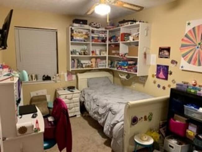 Photo - Bryan - 3 Bedroom - 2 Bath -1 vehicle garage - Fenced in back yard - House.