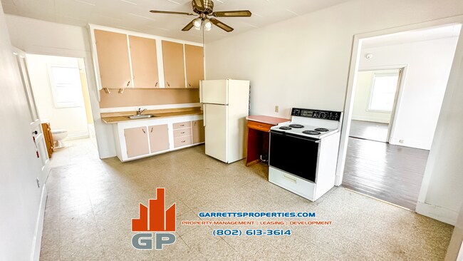 15 Brook St Unit 3