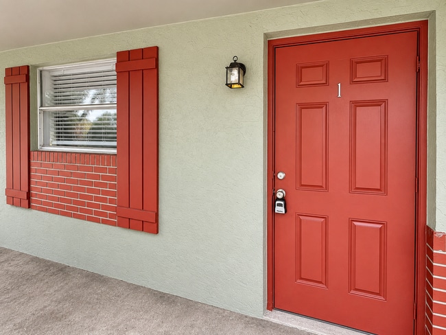 Photo - 500 NW 35th St Unit 1