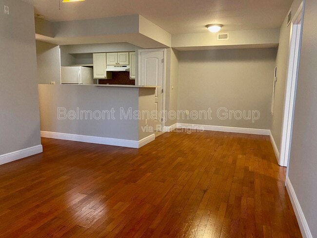 Photo - 3004 Parkway Blvd Unit 206