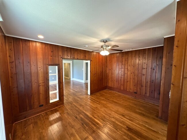 Photo - 501 N Virginia St