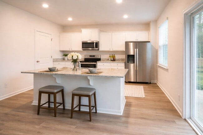 Photo - 148 Kraft Kove