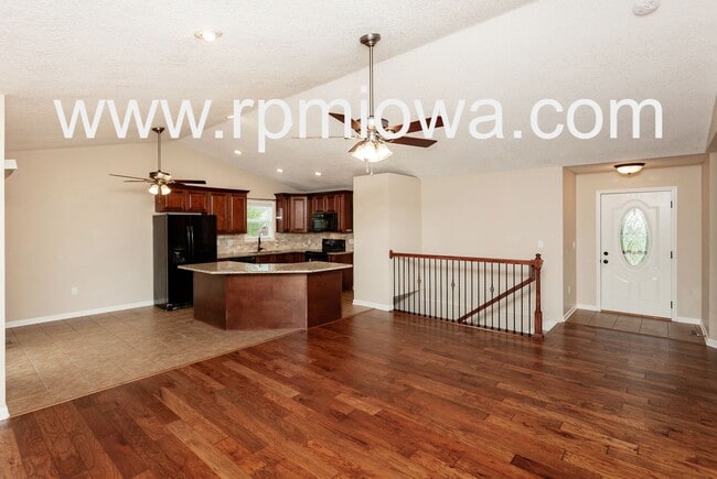 Photo - ESTABLISHED NEIGHBORHOOD!!! 4 Bedroom, 3 Bath Home in Ankeny