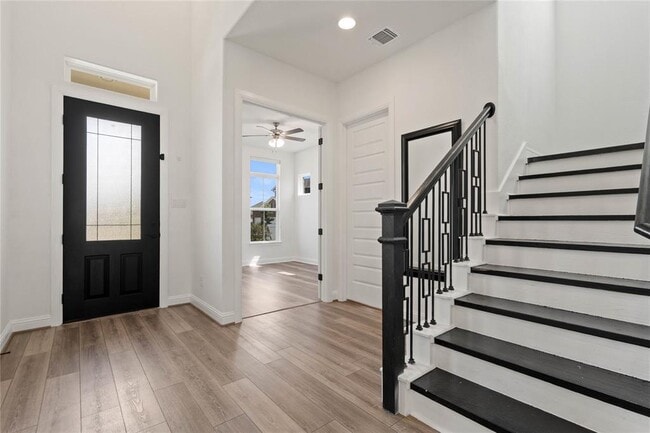 Photo - 20700 Matts Cove