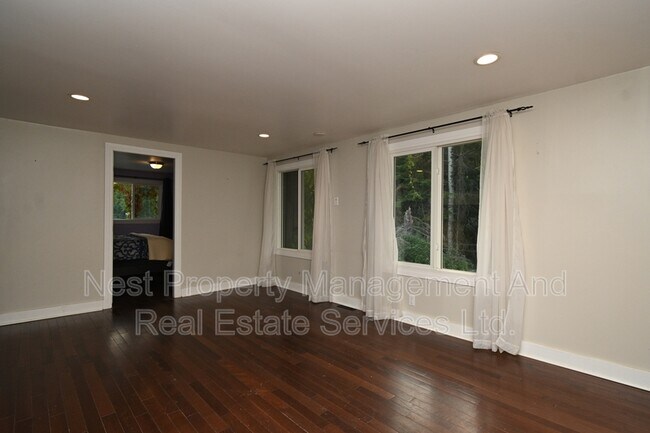 Photo - 5395 Erickson St Unit A