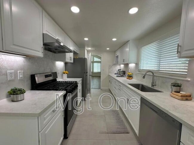 Photo - 13524 Auburn Ct