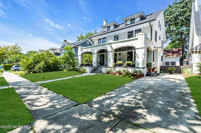 Photo - 703 7th Ave