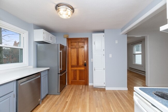 Photo - 16R Union St Unit 2