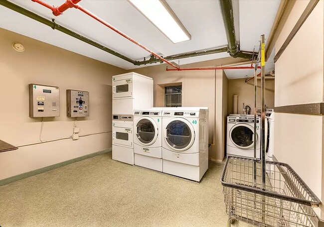 Photo - 247 W 63rd St Unit 3A