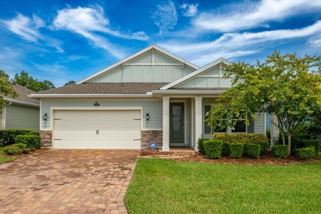 Stunning Home in Desirable Neighborhood - Stunning Home in Desirable Neighborhood