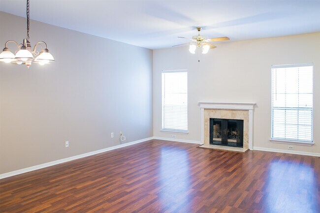Photo - 3098 Holly Hall St Unit 3098