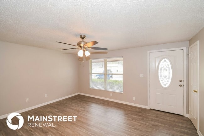 Photo - 1692 Mary Beth Dr