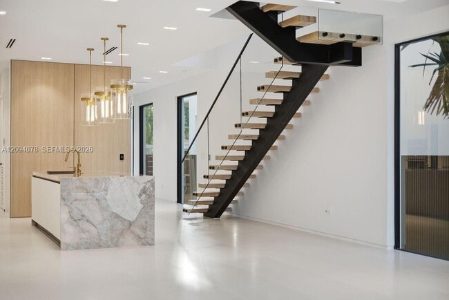 1312 NE 16th Terrace