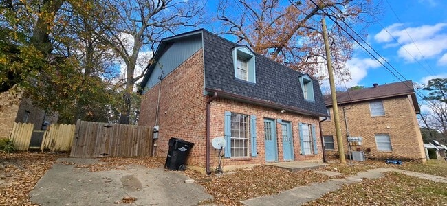 Photo - Tammy Lynn Dr Duplex Unidad B